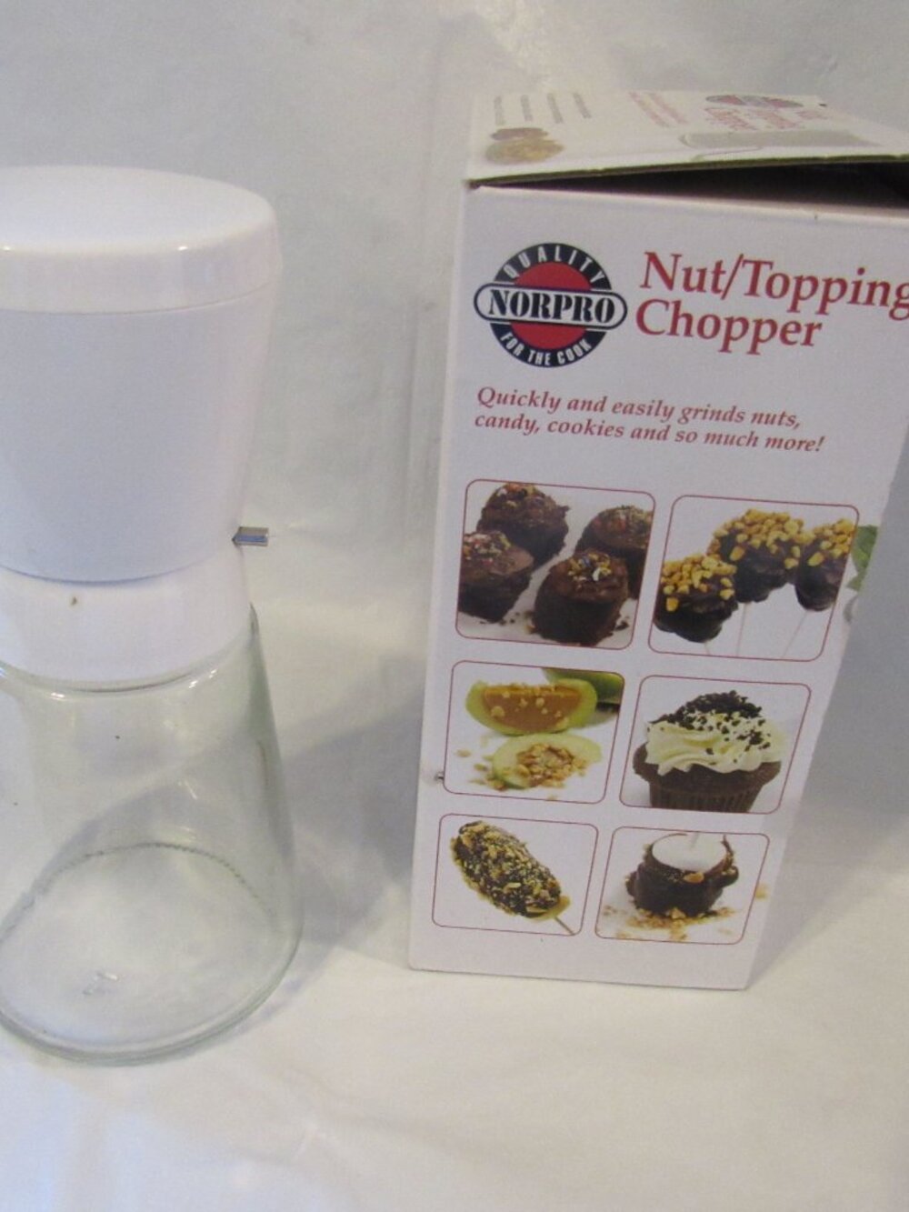 Norpro Nut/Topping Chopper. - Picture 3 of 4